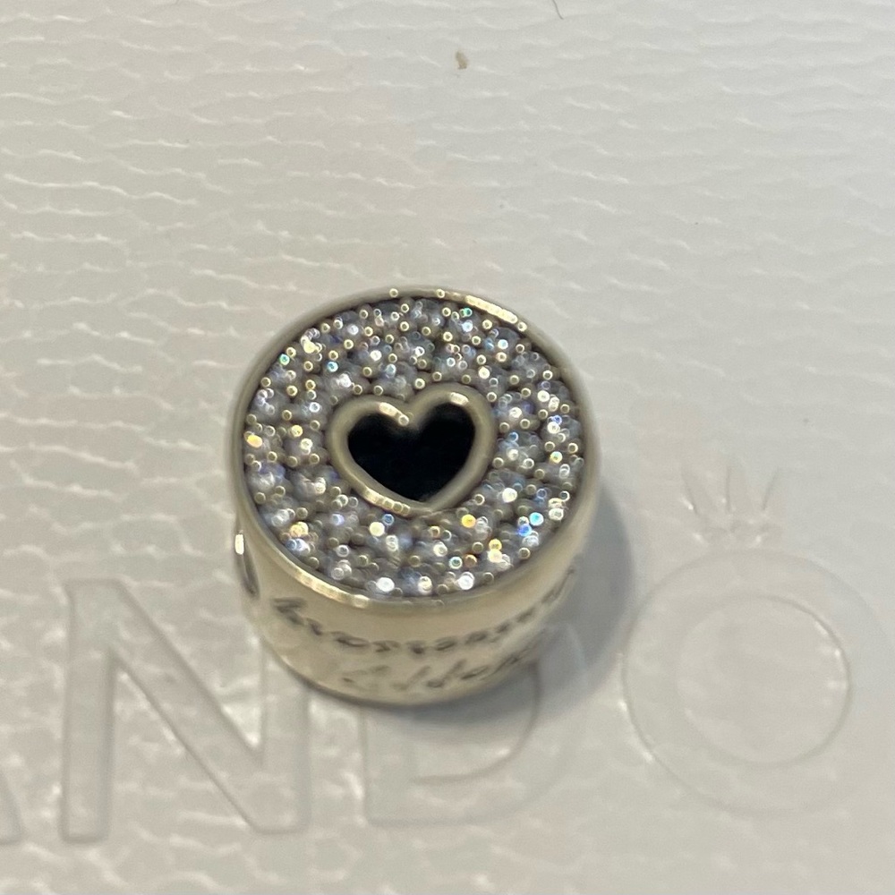 Authentic Pandora Anniversary Love Charm NWOT RETIRED